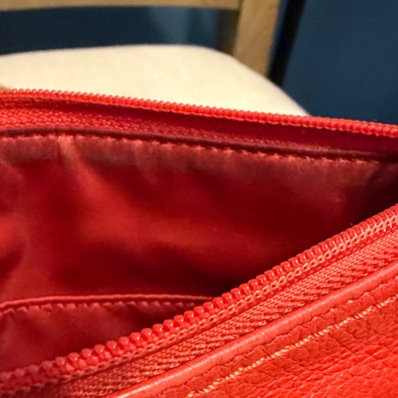 Coach (No.F49170) Red Leather Swing Back Crossbody - Picture 7 of 16